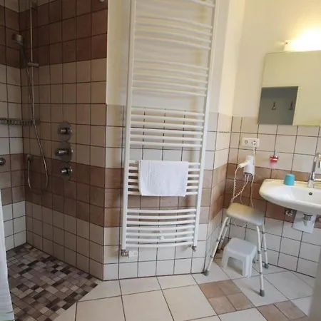 Haus Am Kurpark 7 *