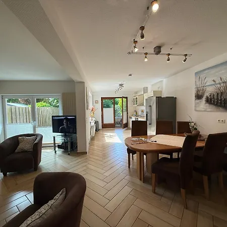 Haus Am Kurpark 7 *